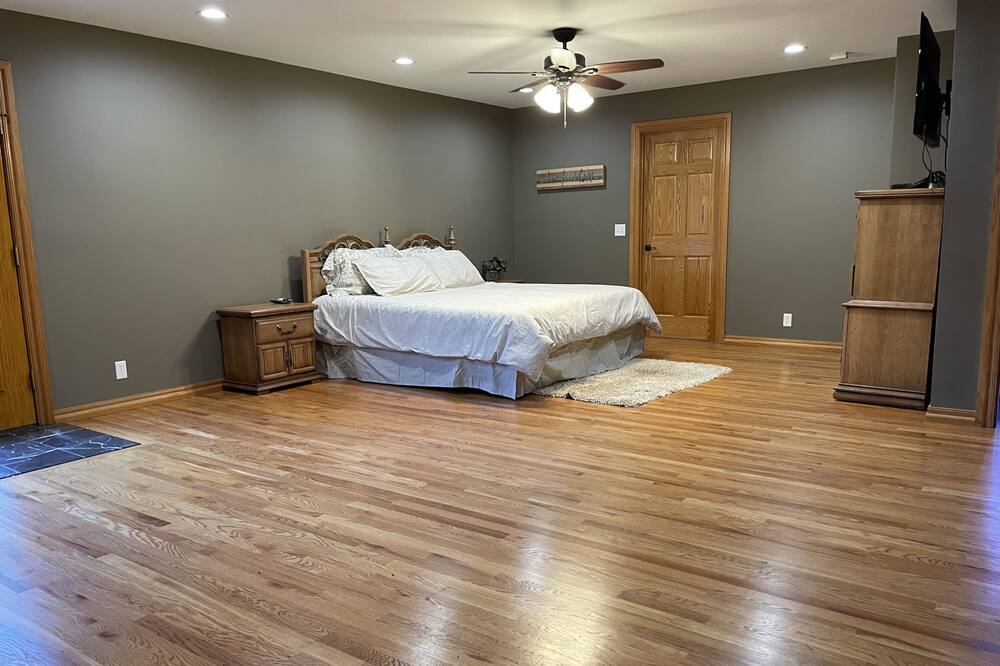 Photo of Bedroom in Joplin
