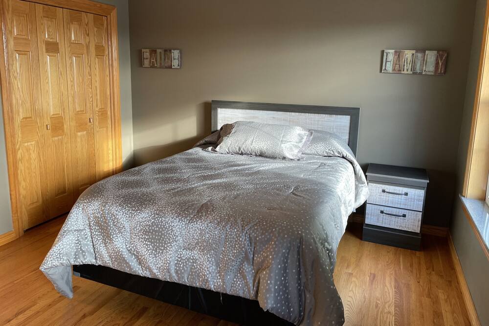 Photo of Bedroom in Joplin