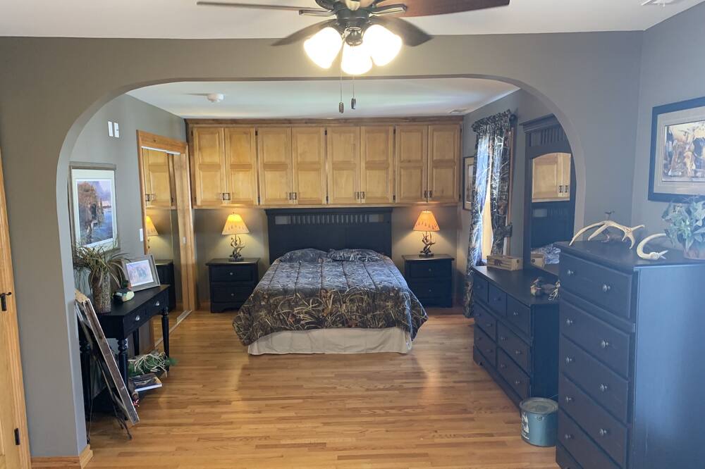 Photo of Bedroom in Joplin