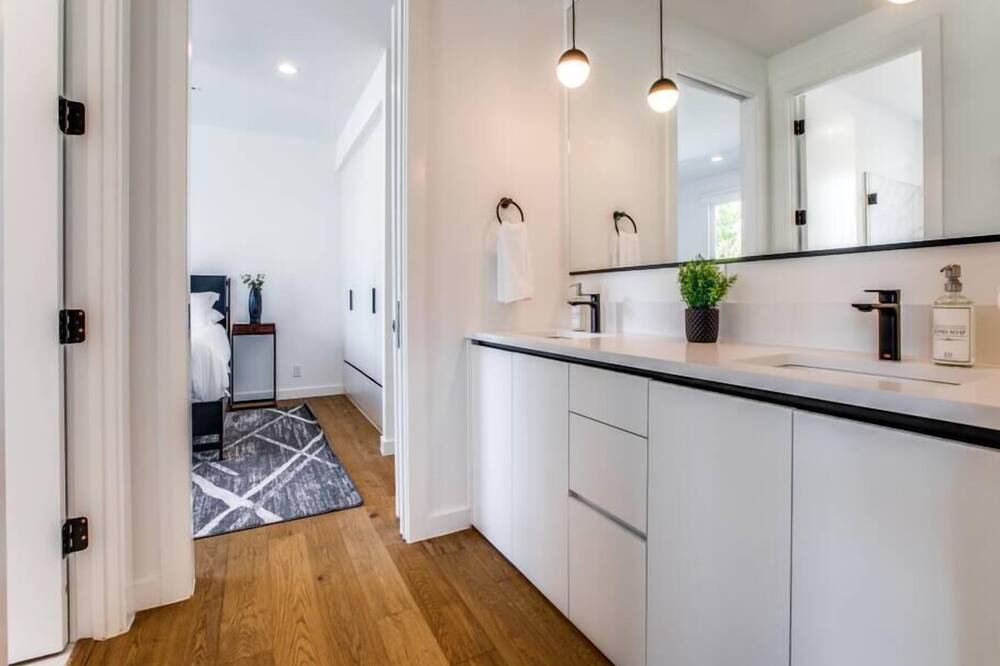 Photo of Kitchen in Knox - Henderson