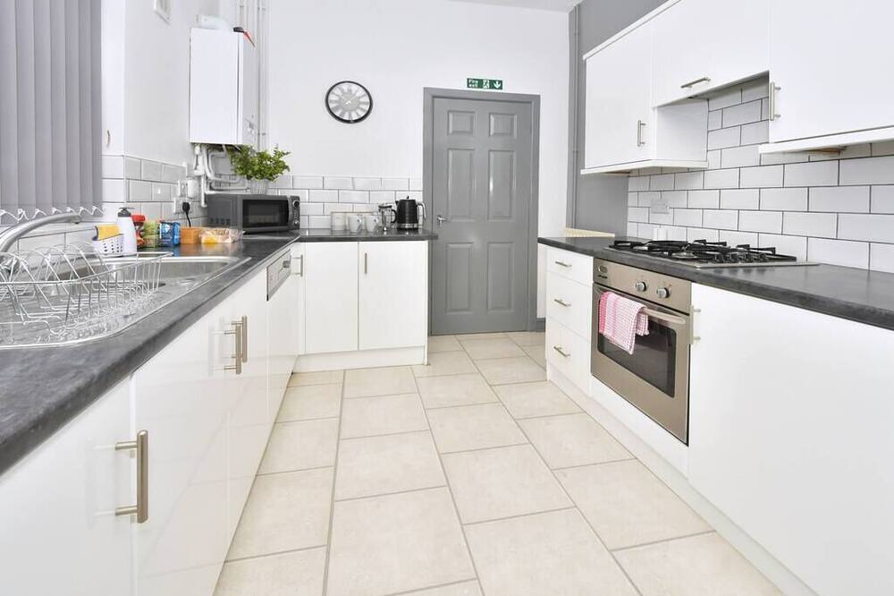 Photo of Kitchen in Newcastle-Under-Lyme