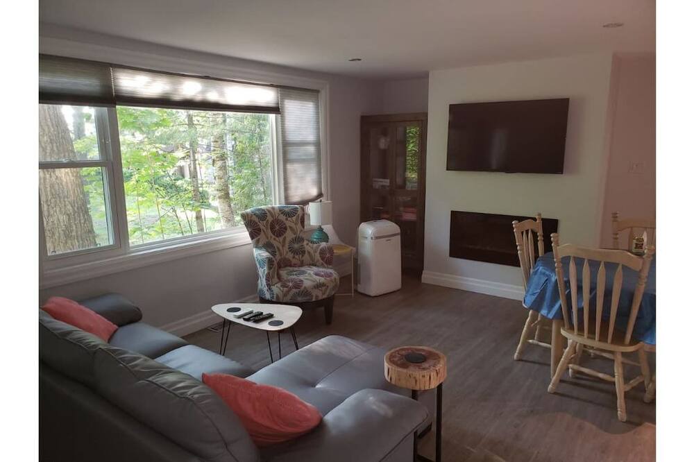 Photo of Livingroom in Tiny