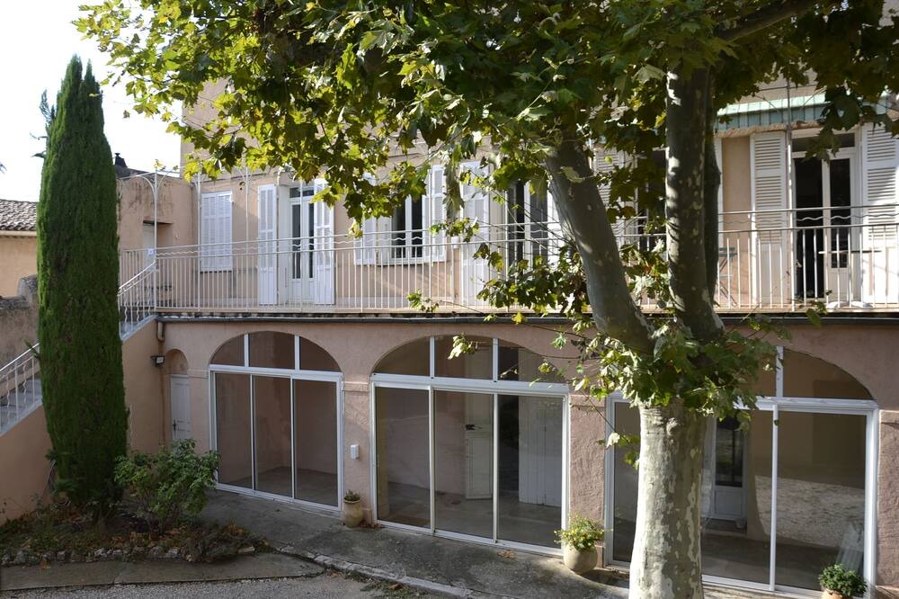 Photo of Outdoor in Saint-Maximin-la-Sainte-Baume