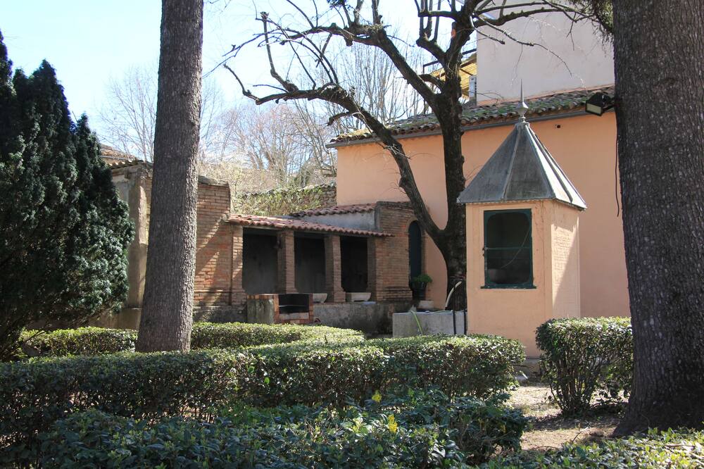 Photo of Outdoor in Saint-Maximin-la-Sainte-Baume