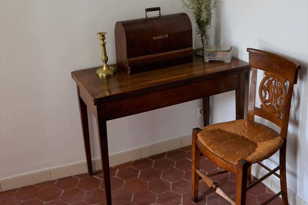 Photo of Livingroom in Saint-Maximin-la-Sainte-Baume