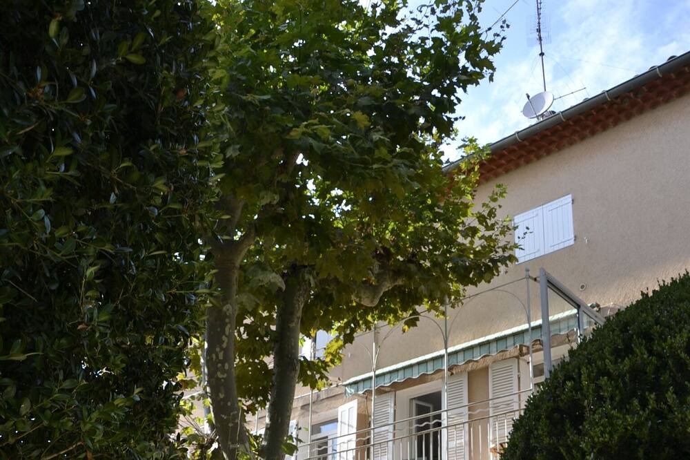 Photo of Outdoor in Saint-Maximin-la-Sainte-Baume