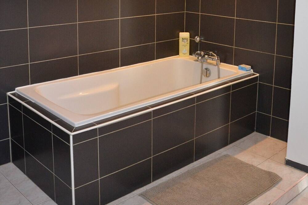 Photo of Bathroom in Saint-Maximin-la-Sainte-Baume