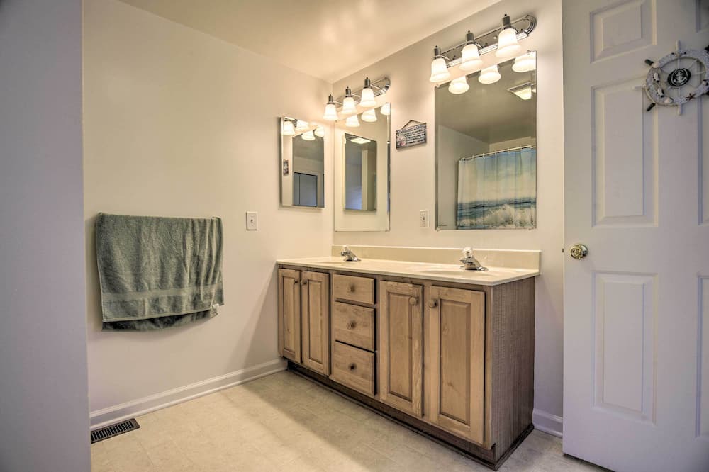 Photo of Bathroom in Port Deposit