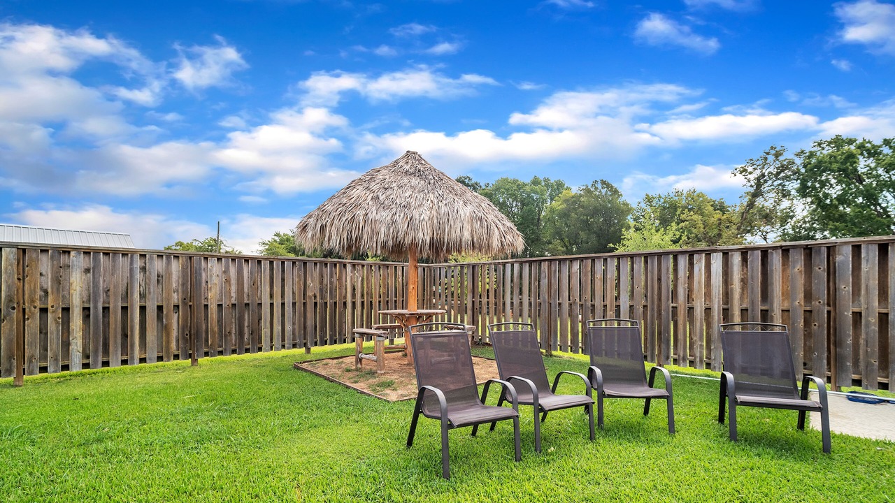 Photo of Outdoor in Willis
