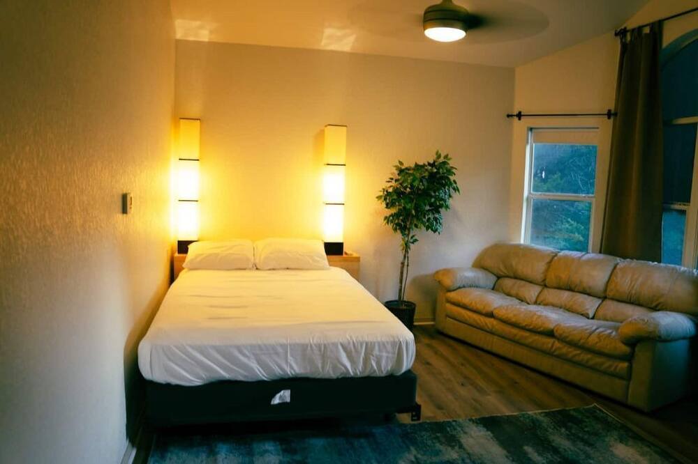Photo of Bedroom in Parker Lane