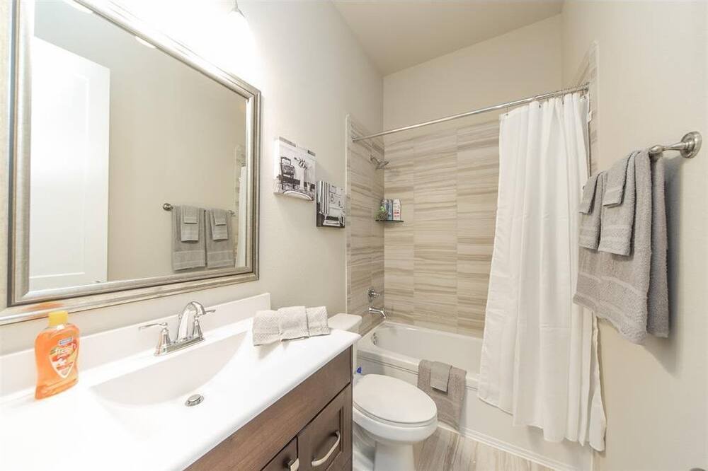 Photo of Bathroom in Sienna Plantation