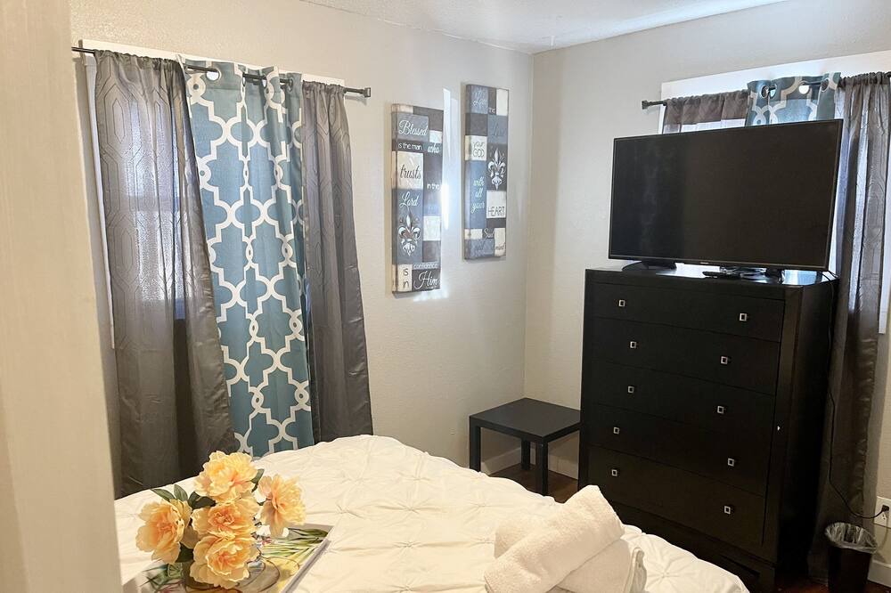Photo of Bedroom in Central Oklahoma City
