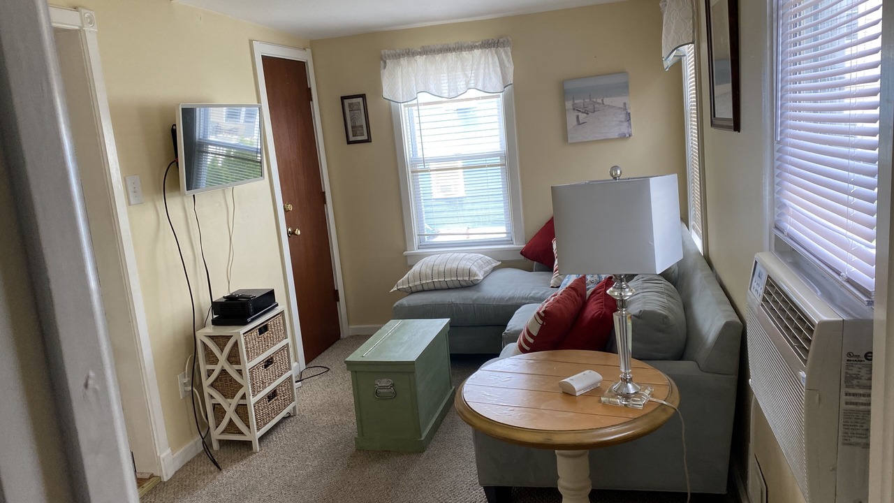 Photo of Livingroom in Bradley Beach