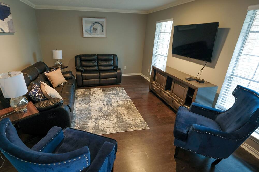 Photo of Livingroom in FM 1960
