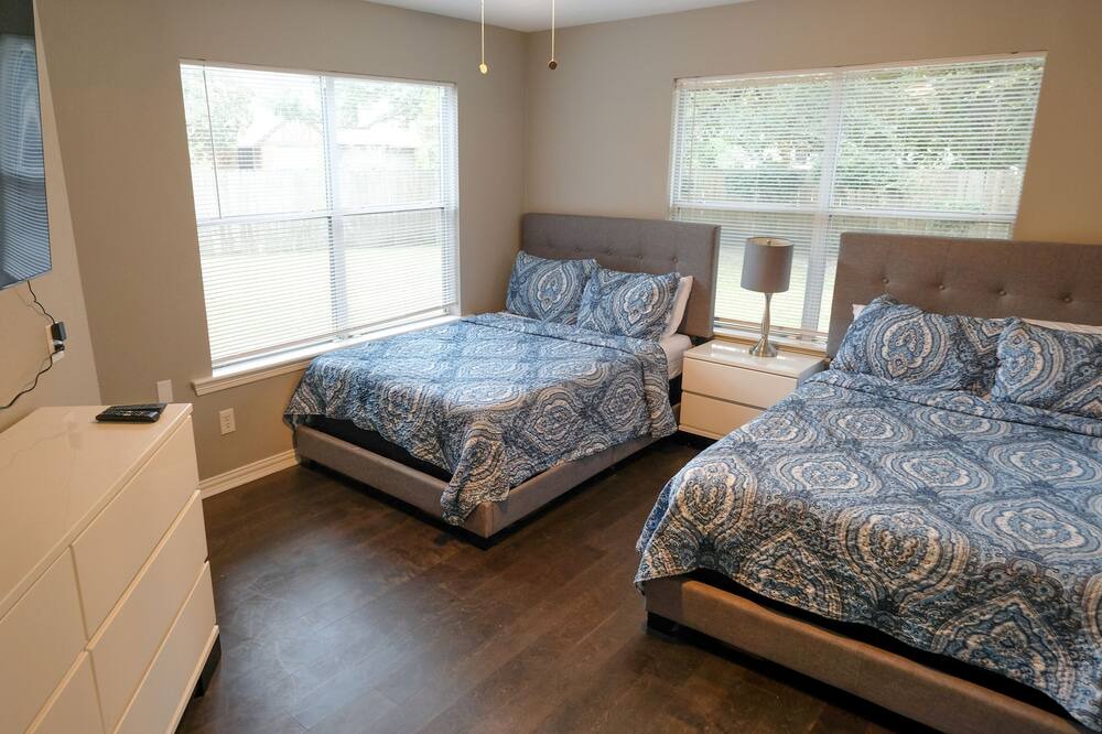 Photo of Bedroom in FM 1960