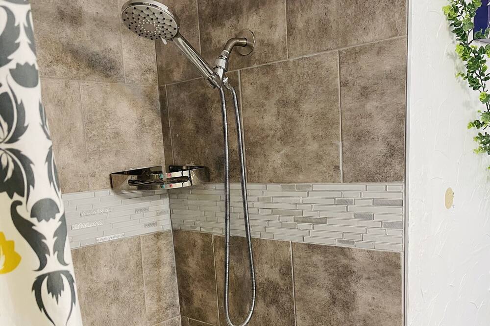 Photo of Bathroom in Central Oklahoma City