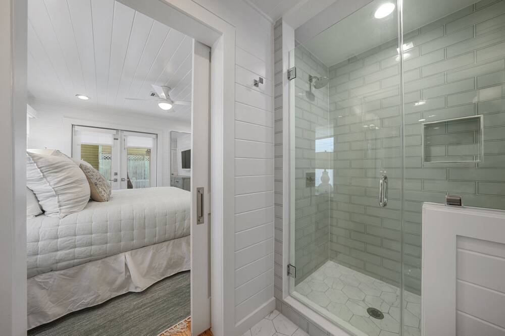 Photo of Bathroom in Seaside