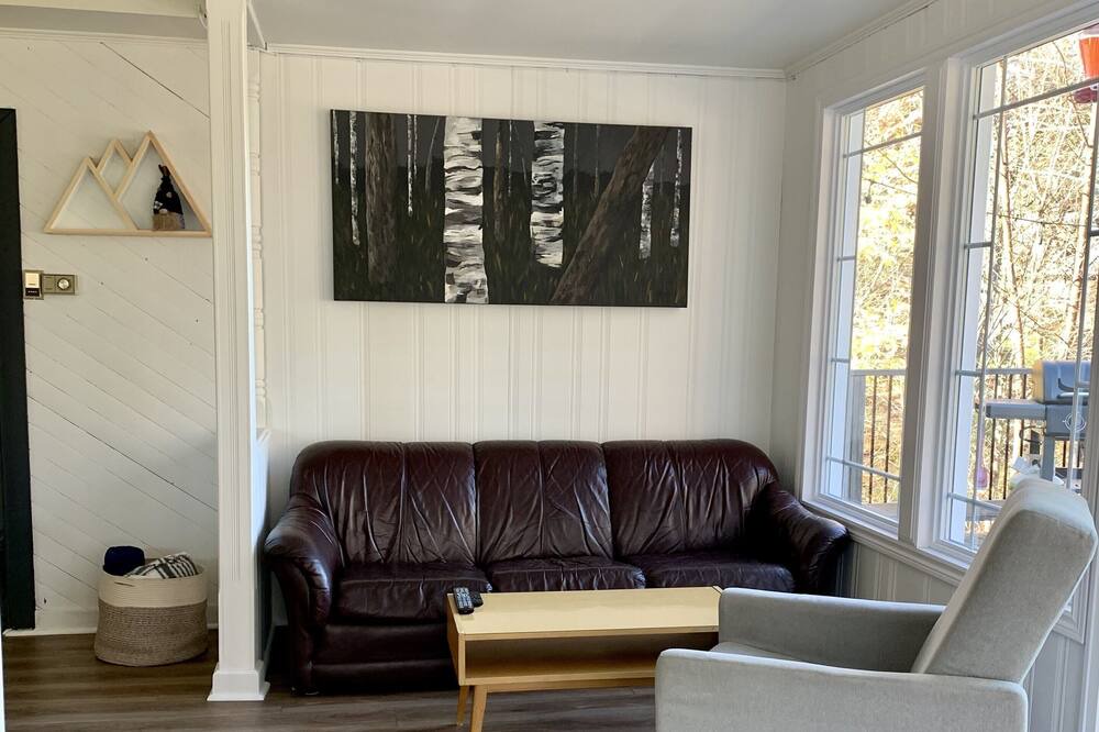 Photo of Livingroom in Les Collines-de-l'Outaouais Regional County Municipality