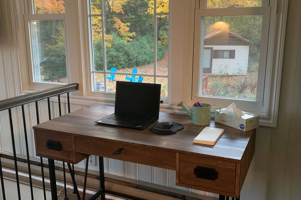 Photo of Bedroom in Les Collines-de-l'Outaouais Regional County Municipality