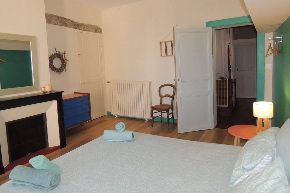 Photo of Bedroom in Mortagne-au-Perche