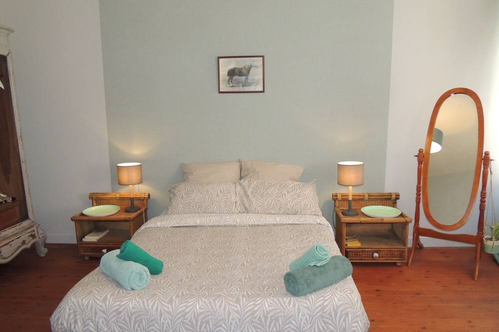 Photo of Bedroom in Mortagne-au-Perche