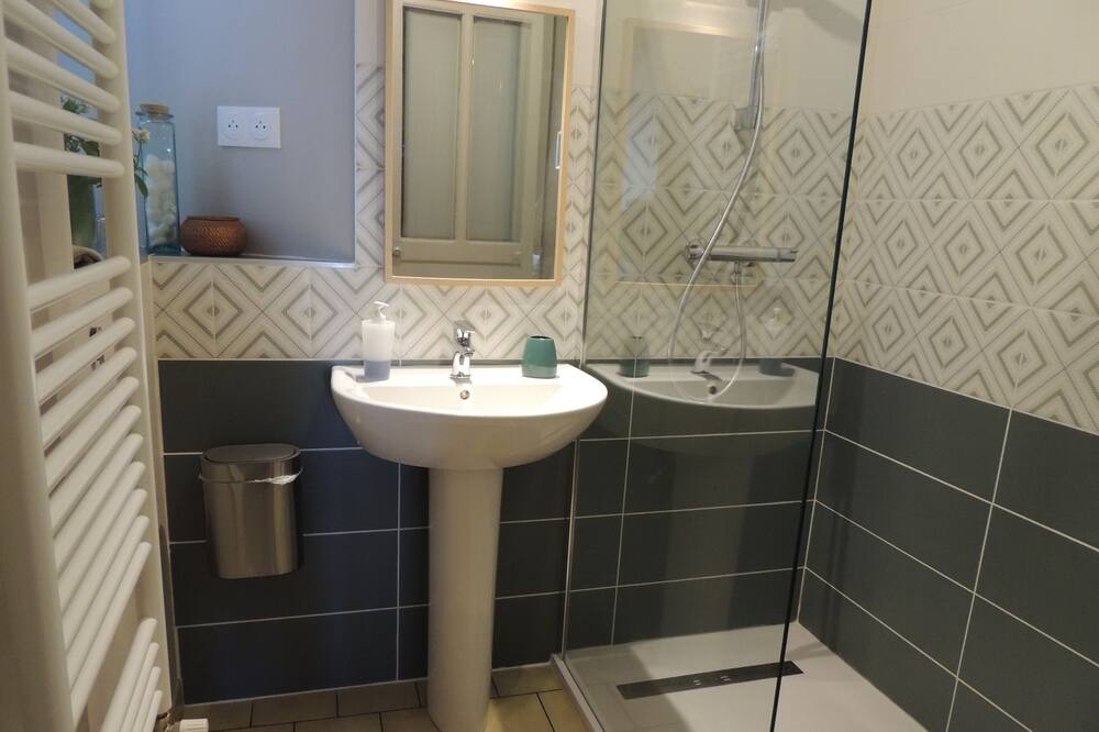 Photo of Bathroom in Mortagne-au-Perche
