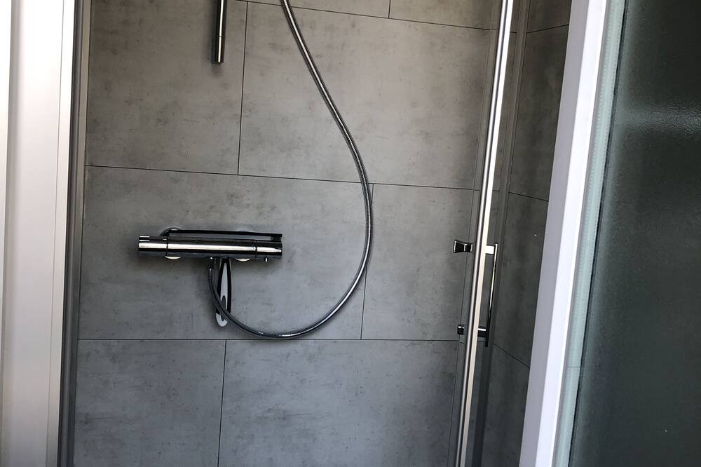 Photo of Bathroom in Saint-Martin-du-Littoral