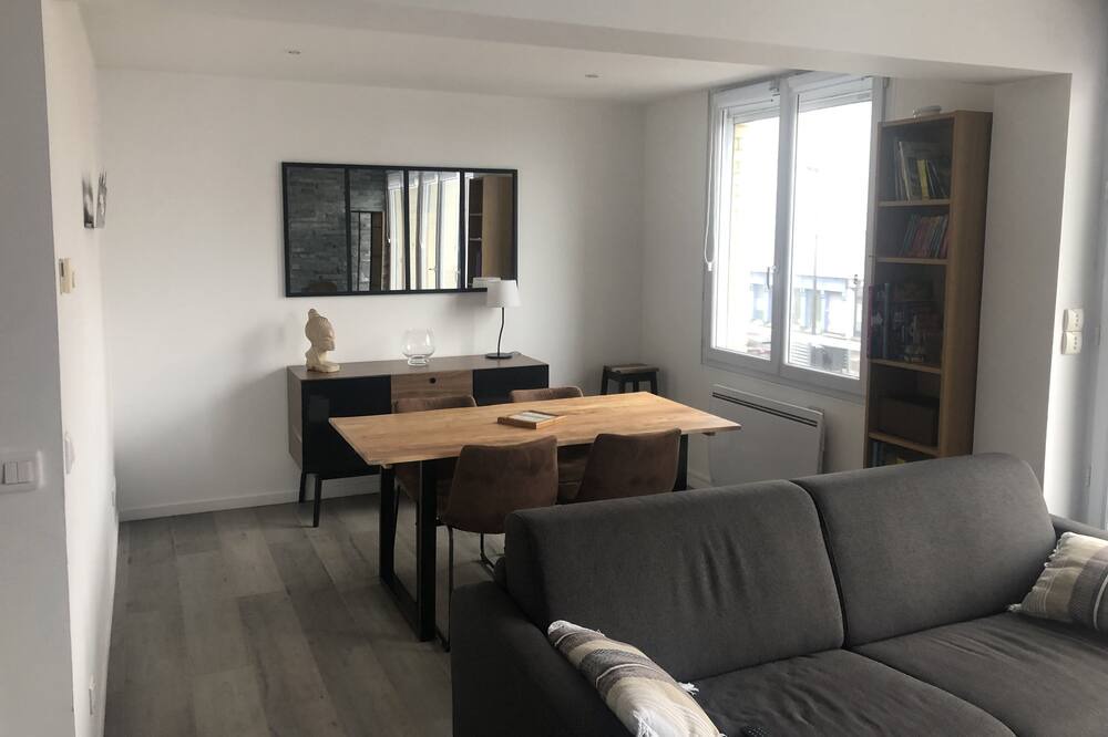 Photo of Livingroom in Saint-Martin-du-Littoral