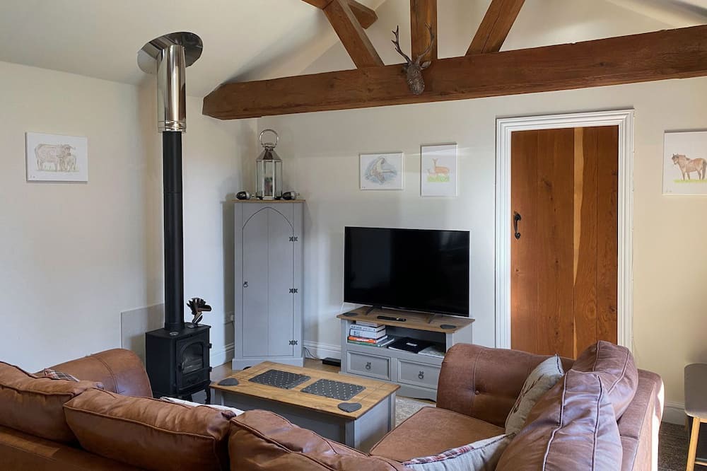 Photo of Livingroom in Dial Post