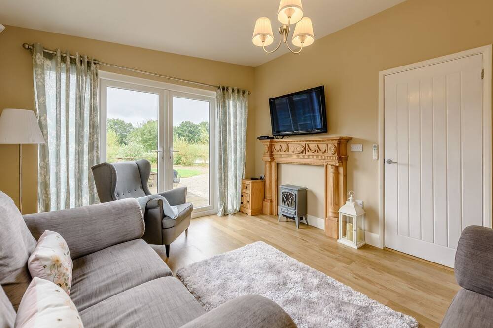 Photo of Livingroom in Abbess Roding