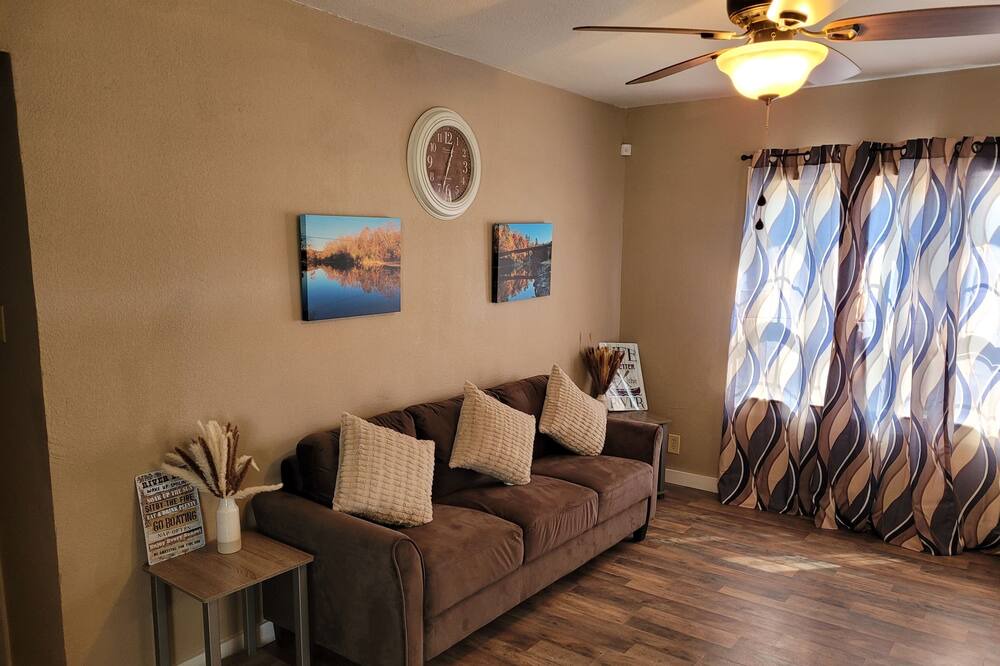 Photo of Livingroom in Glenwood