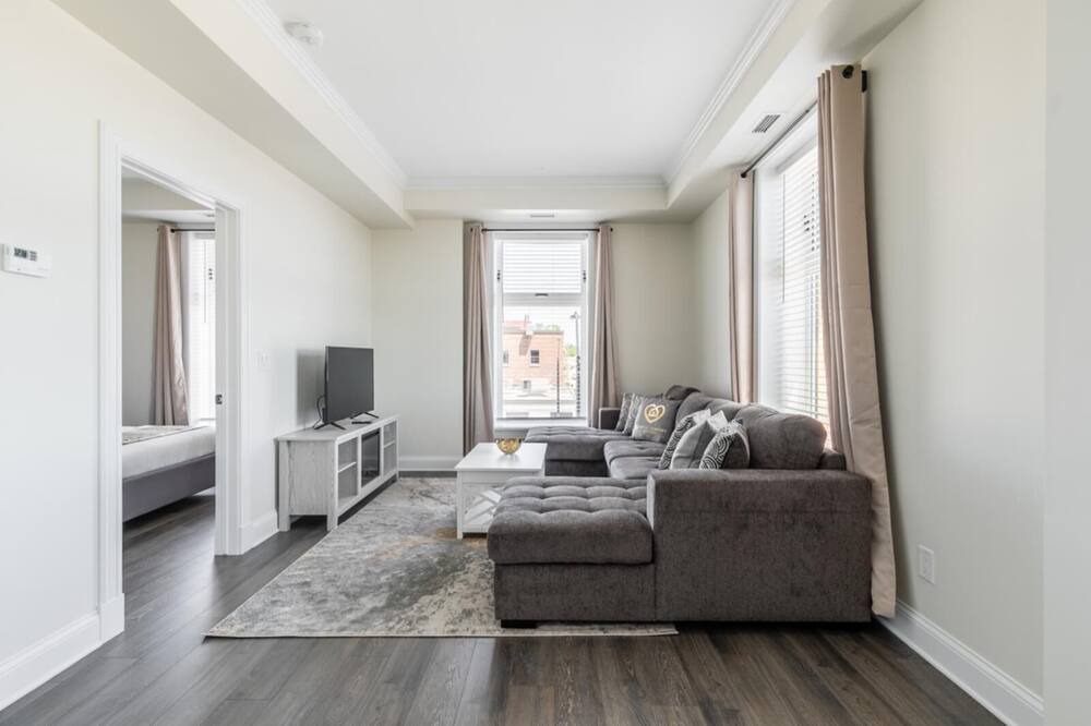 Photo of Livingroom in Smiths Falls