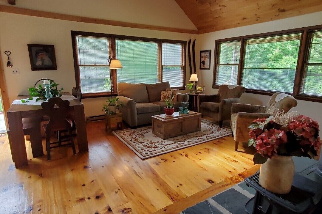 Photo of Livingroom in Summit
