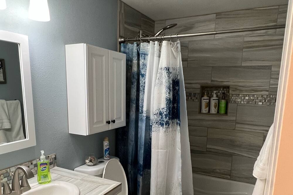 Photo of Bathroom in Minnehaha