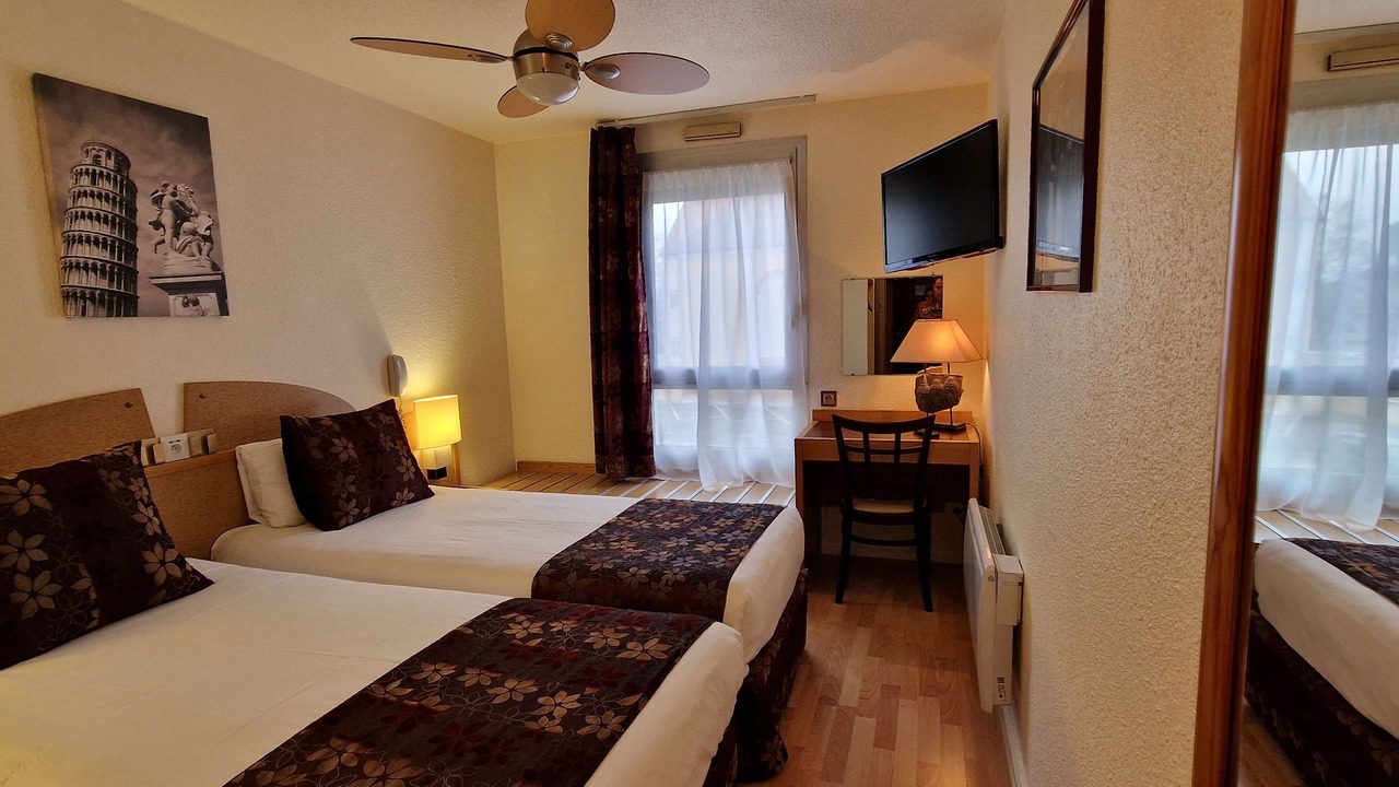 Photo of Bedroom in Arpajon