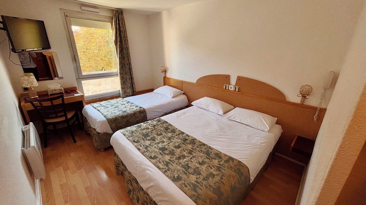 Photo of Bedroom in Arpajon