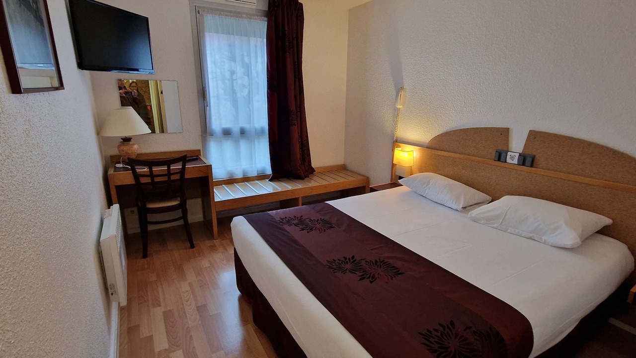 Photo of Bedroom in Arpajon