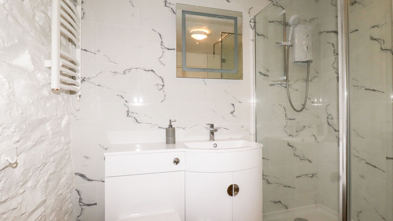 Photo of Bathroom in Boscastle