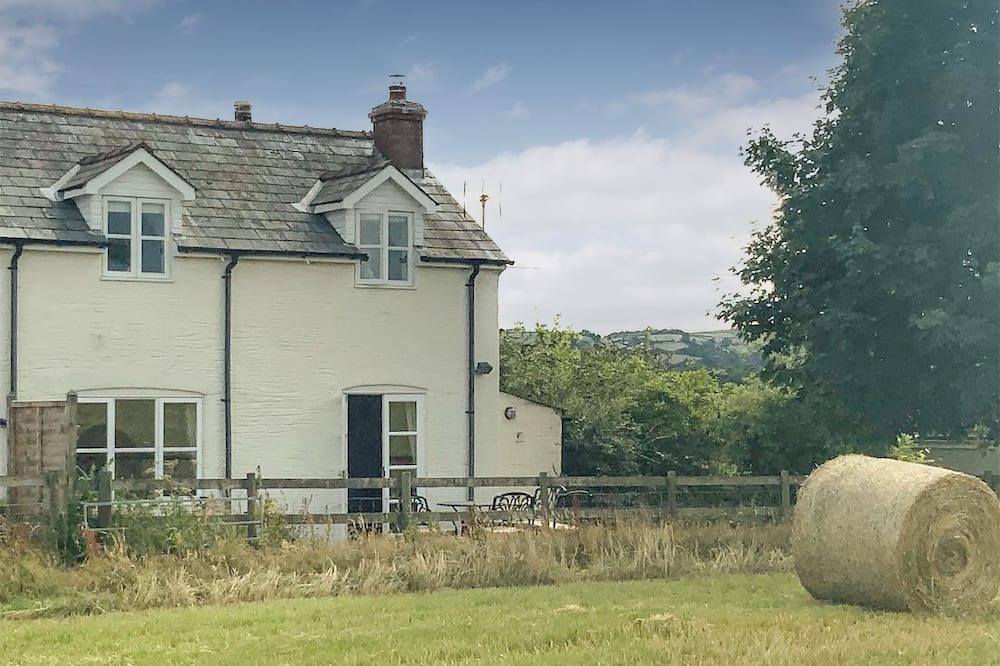 Photo of Outdoor in Orcop