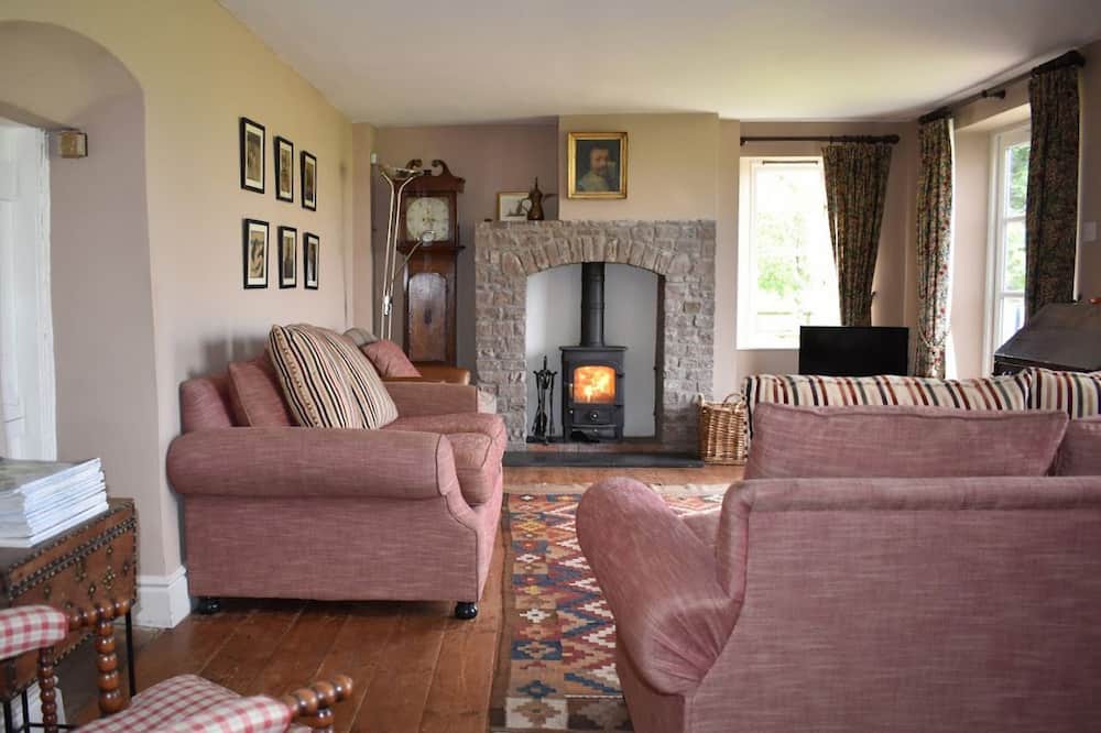 Photo of Livingroom in Orcop