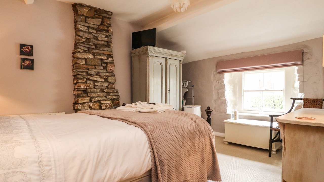 Photo of Others in Hurst Green