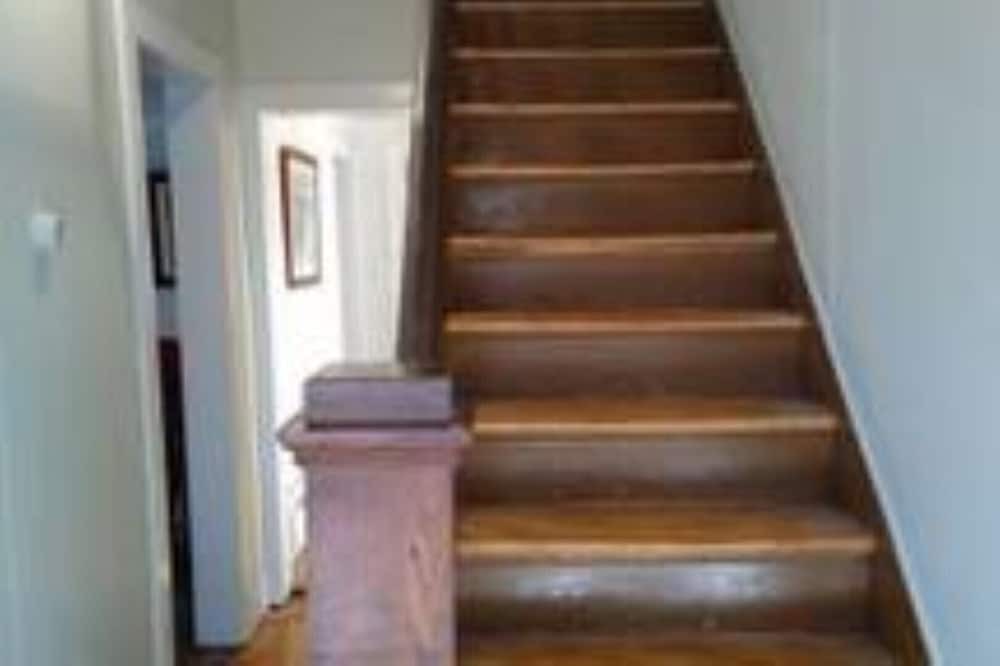 Photo of Others in Center Moreland