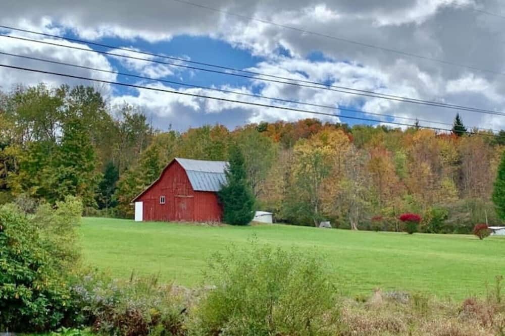 Photo of Others in Center Moreland