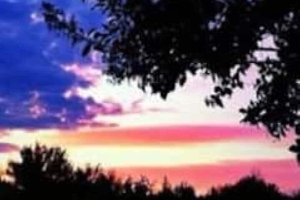 Photo of Outdoor in Center Moreland