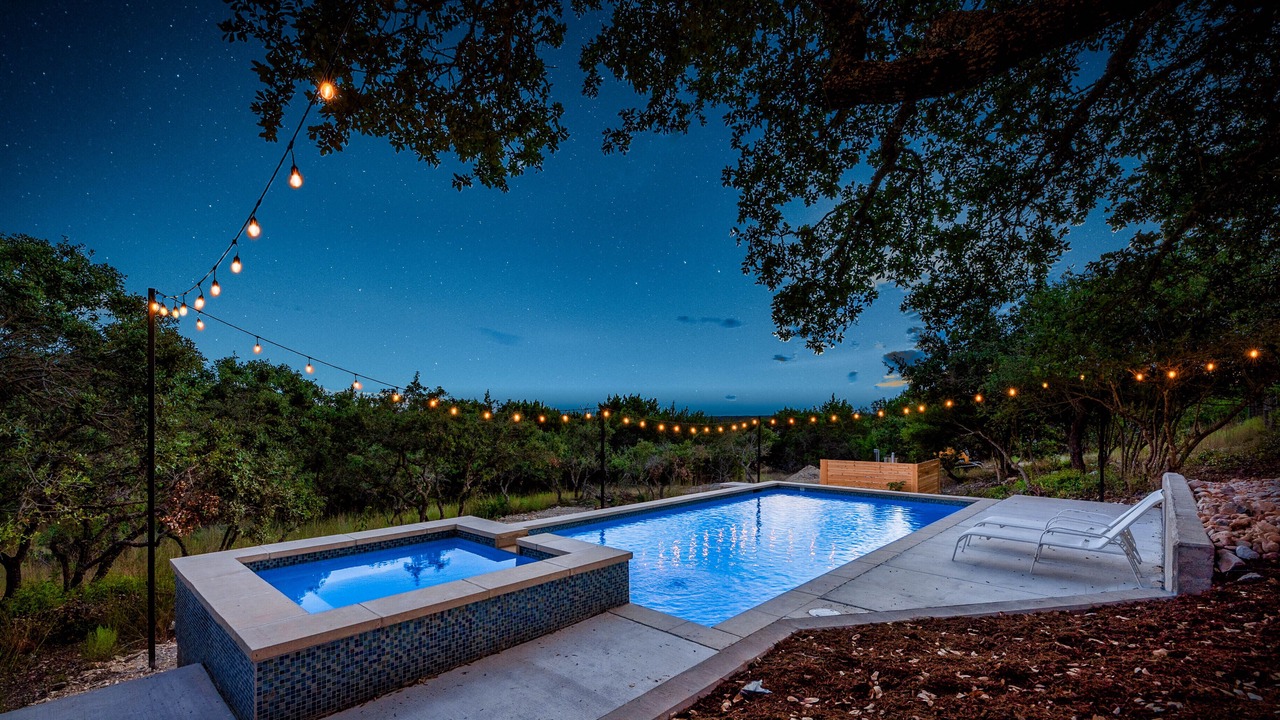 Photo of Outdoor in West Oak Hill
