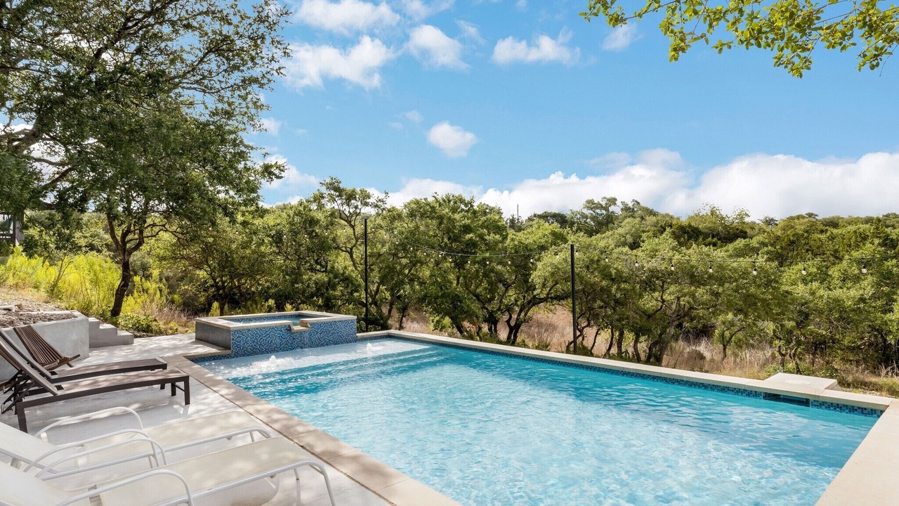 Photo of Outdoor in West Oak Hill