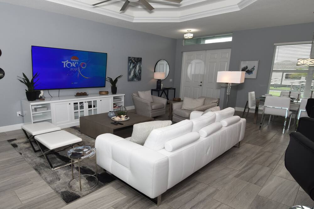 Photo of Bedroom in Diplomat