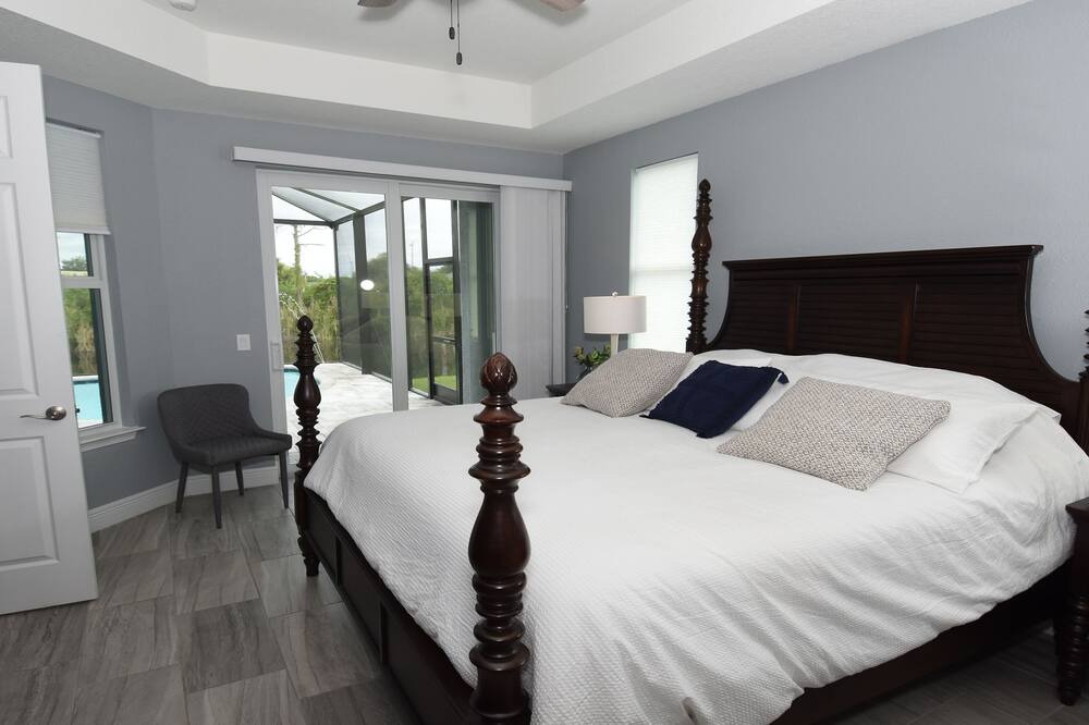 Photo of Bedroom in Diplomat