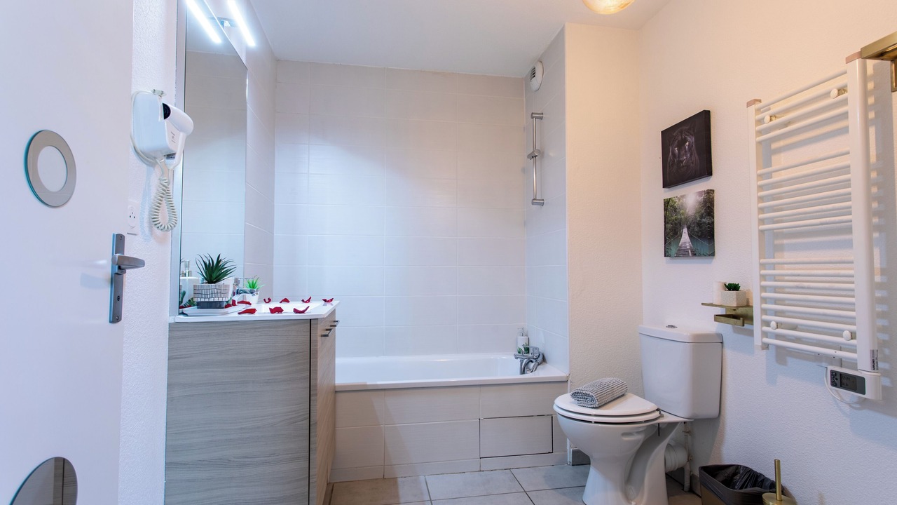 Photo of Bathroom in Lalande-Grand Selve