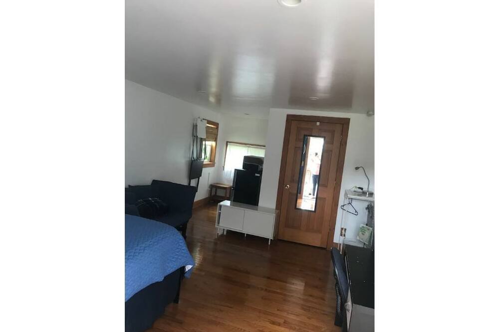 Photo of Bedroom in Berrien Springs